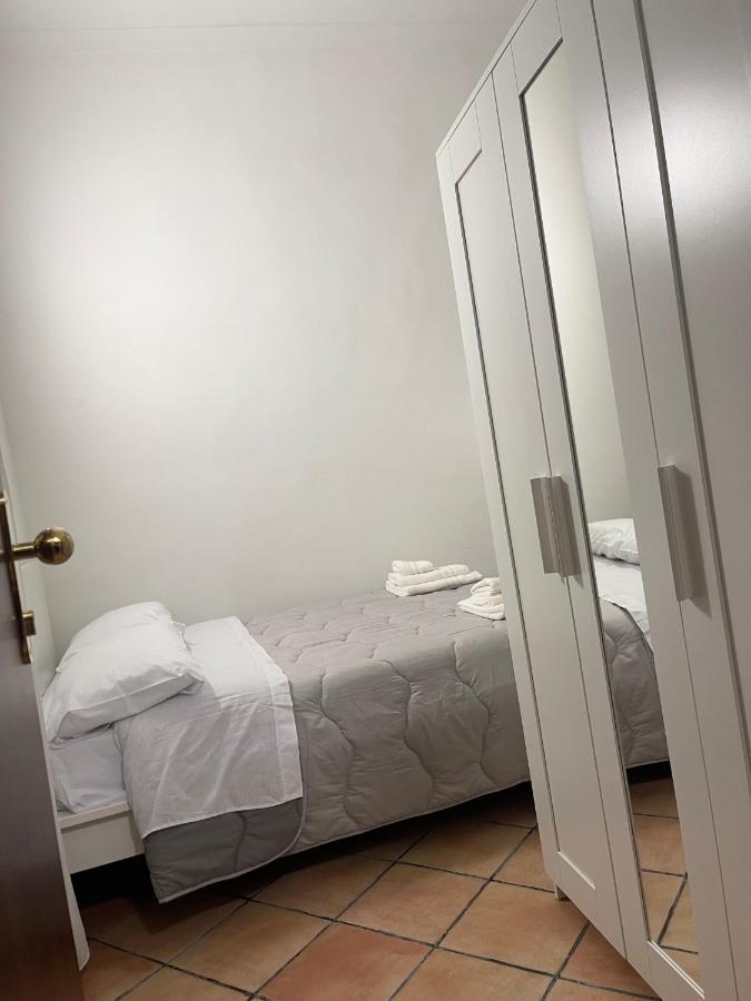 House Caracciolo By Loveinthetravel Napoli Bagian luar foto