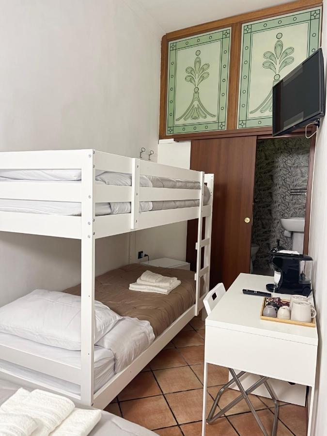 House Caracciolo By Loveinthetravel Napoli Bagian luar foto