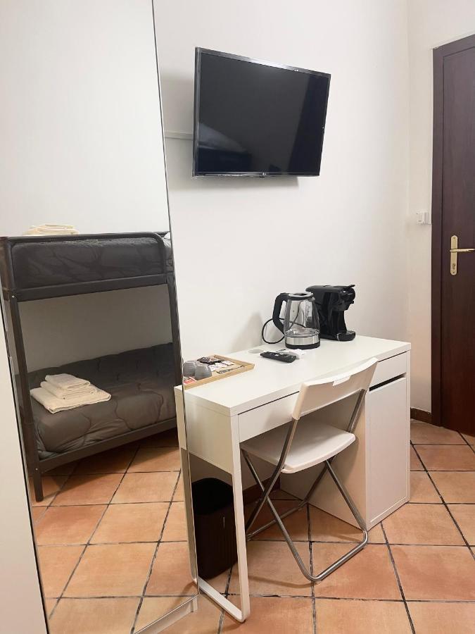House Caracciolo By Loveinthetravel Napoli Bagian luar foto