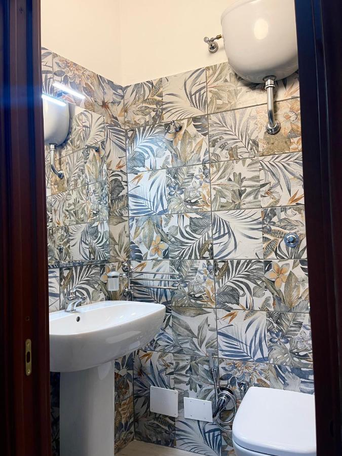 House Caracciolo By Loveinthetravel Napoli Bagian luar foto